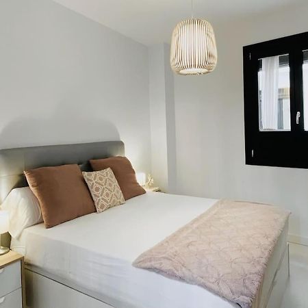 Lovely 2-Bed In Granada 1Min To Gran Via De Colon By Sharingco Exterior foto