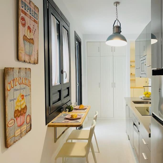 Lovely 2-Bed In Granada 1Min To Gran Via De Colon By Sharingco Exterior foto